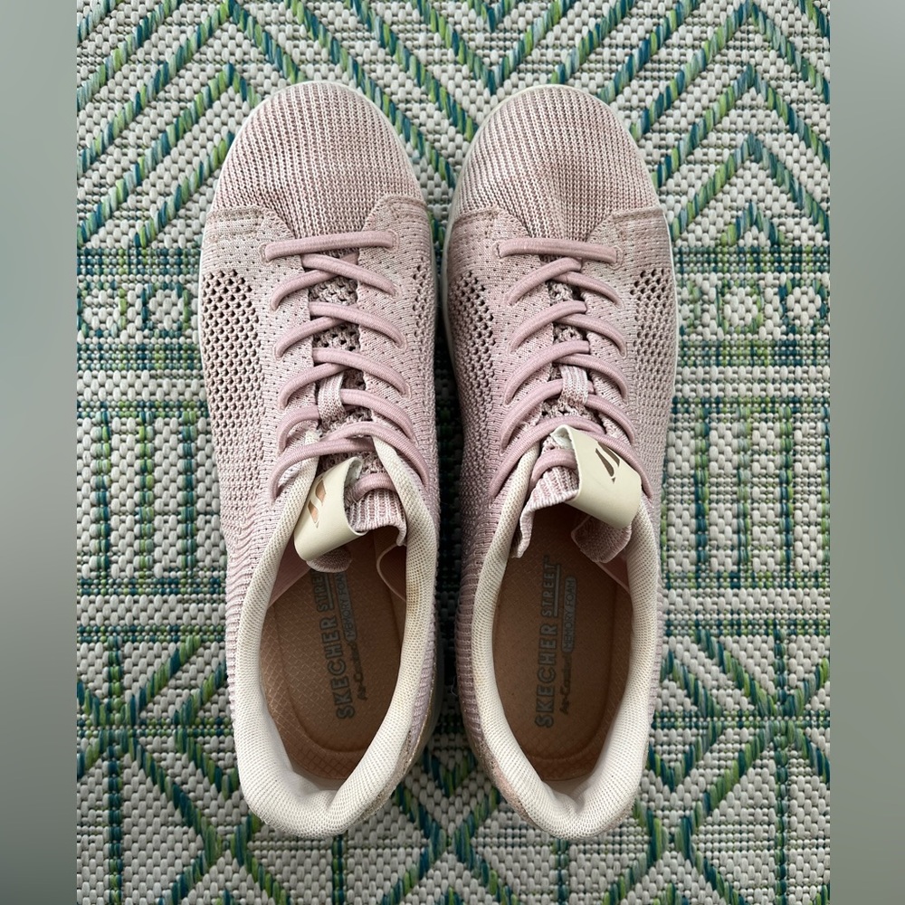 SKECHERS Street Pink Mesh and Leather Sneakers 10 Comfort Shoes Slip On VGUC